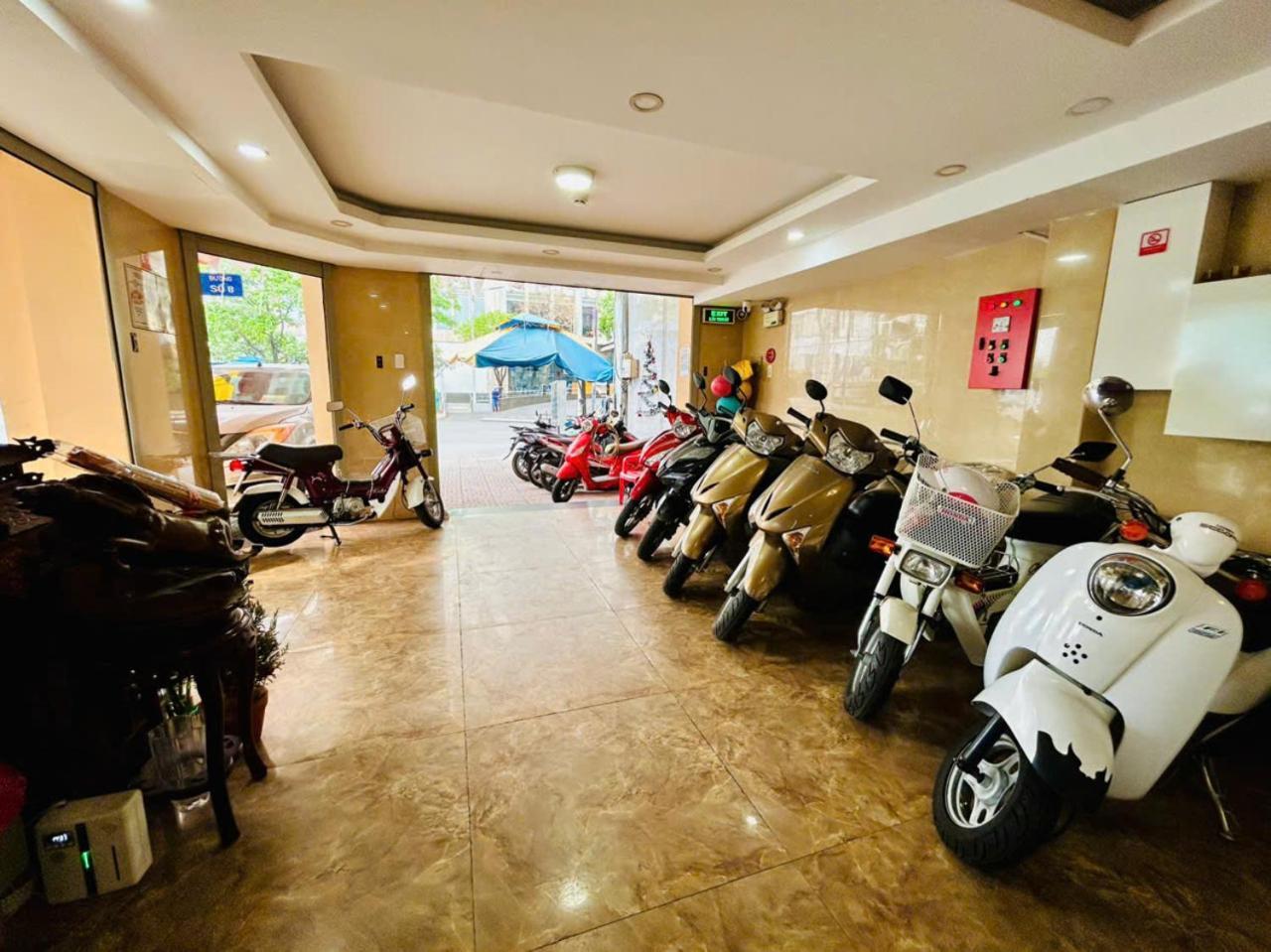 Ngoi Sao Nho Hotel Ho Şi Min Exterior foto